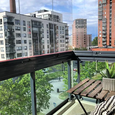 Kotimaailma - Saunallinen & Parvekkeellinen Kaksio - Tampellan Esplanadi Tampere