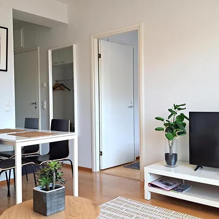 Kotimaailma - Saunallinen & Parvekkeellinen Kaksio - Tampellan Esplanadi * Tampere