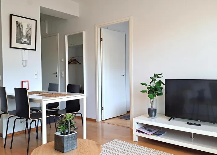 Kotimaailma - Saunallinen & Parvekkeellinen Kaksio - Tampellan Esplanadi * Τάμπερε